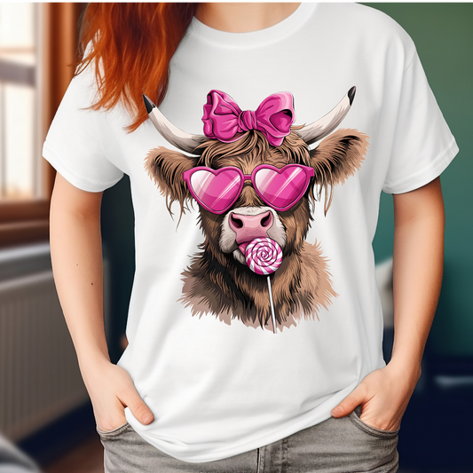 Highland cow with lollipop T-shirt