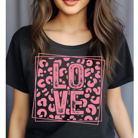 Love with leopard spots T-shirt