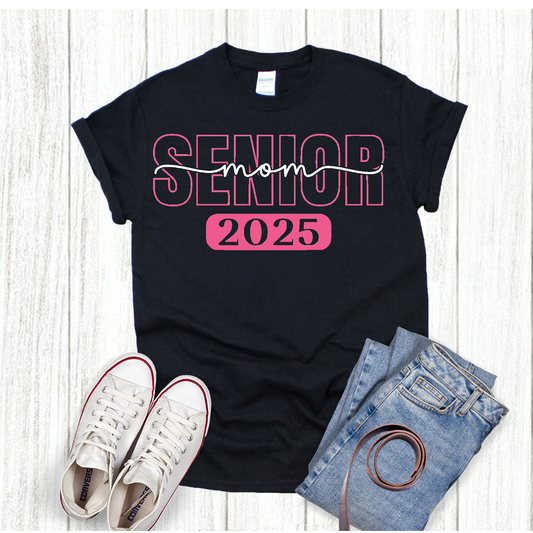 Senior Mom 2025 Pink Graduation T-shirt