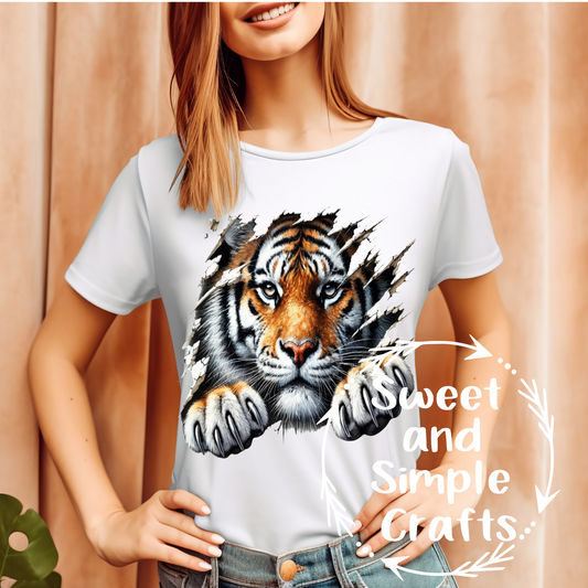 Tiger scratch T-shirt
