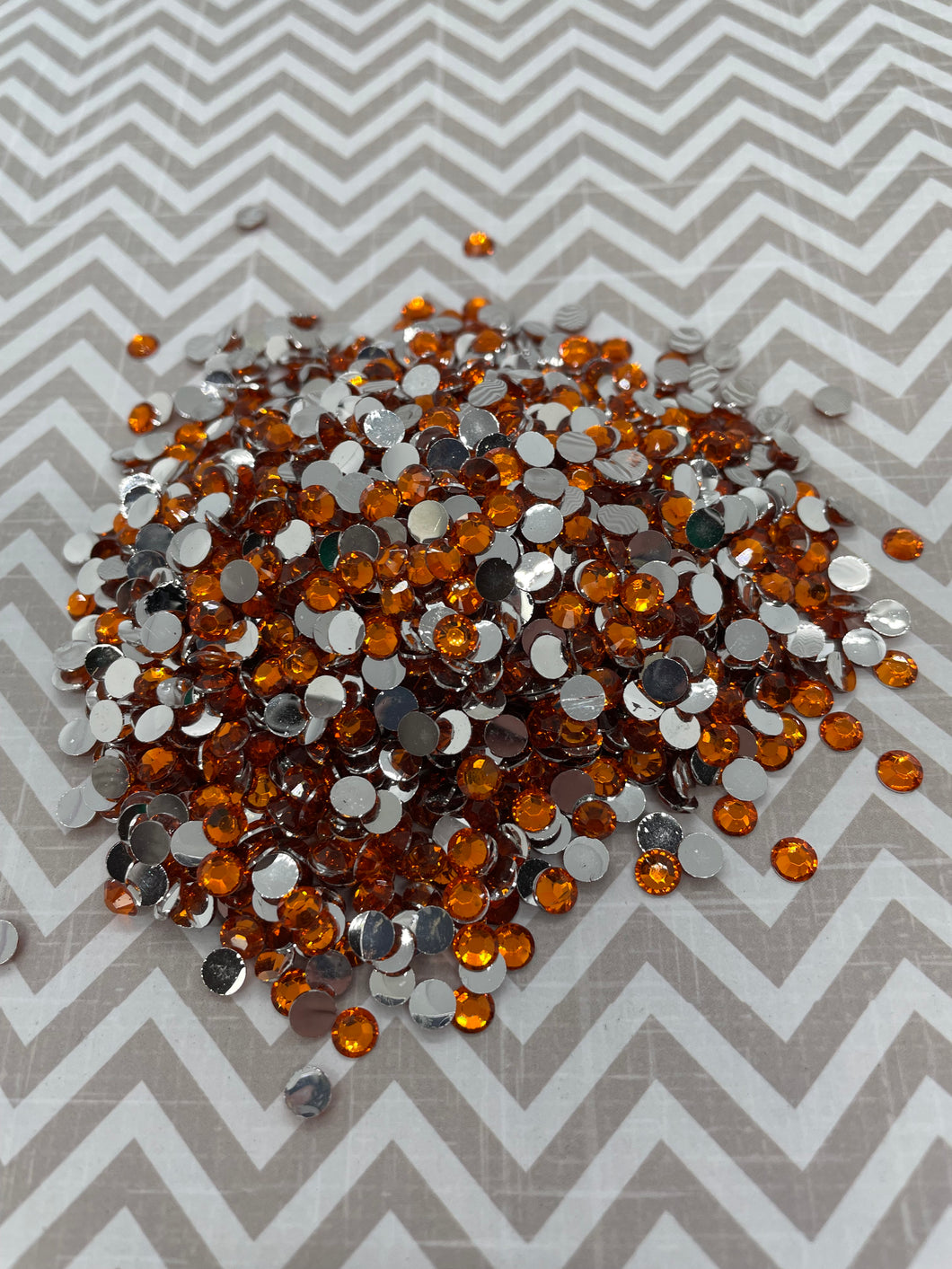 Black eyed Susan (Hyacinth Orange) Resin Silver Flatback Rhinestone